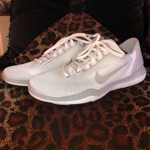 NEW Nike training shoes.